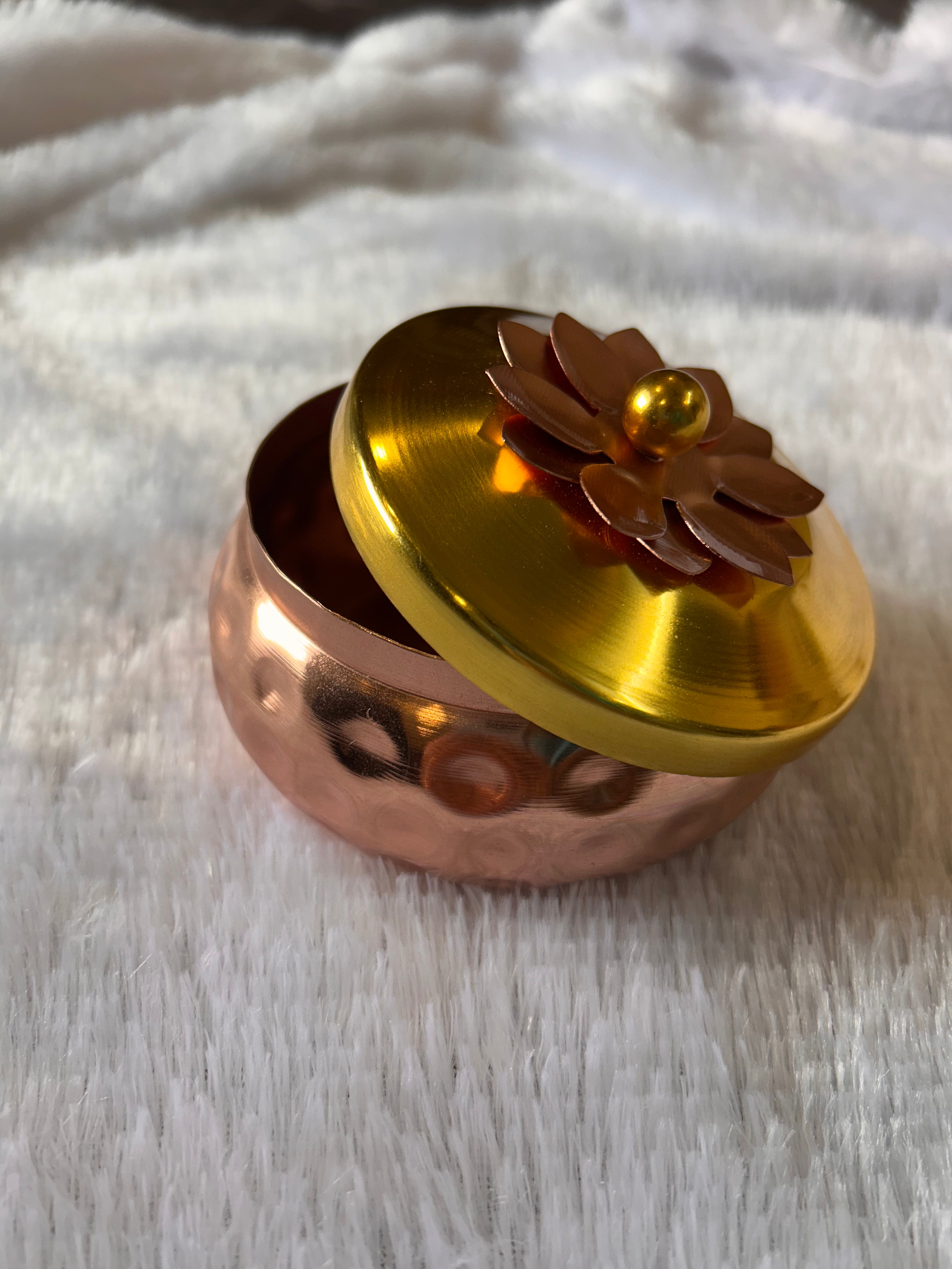 Copper Pots 4 Inches With Flower Design