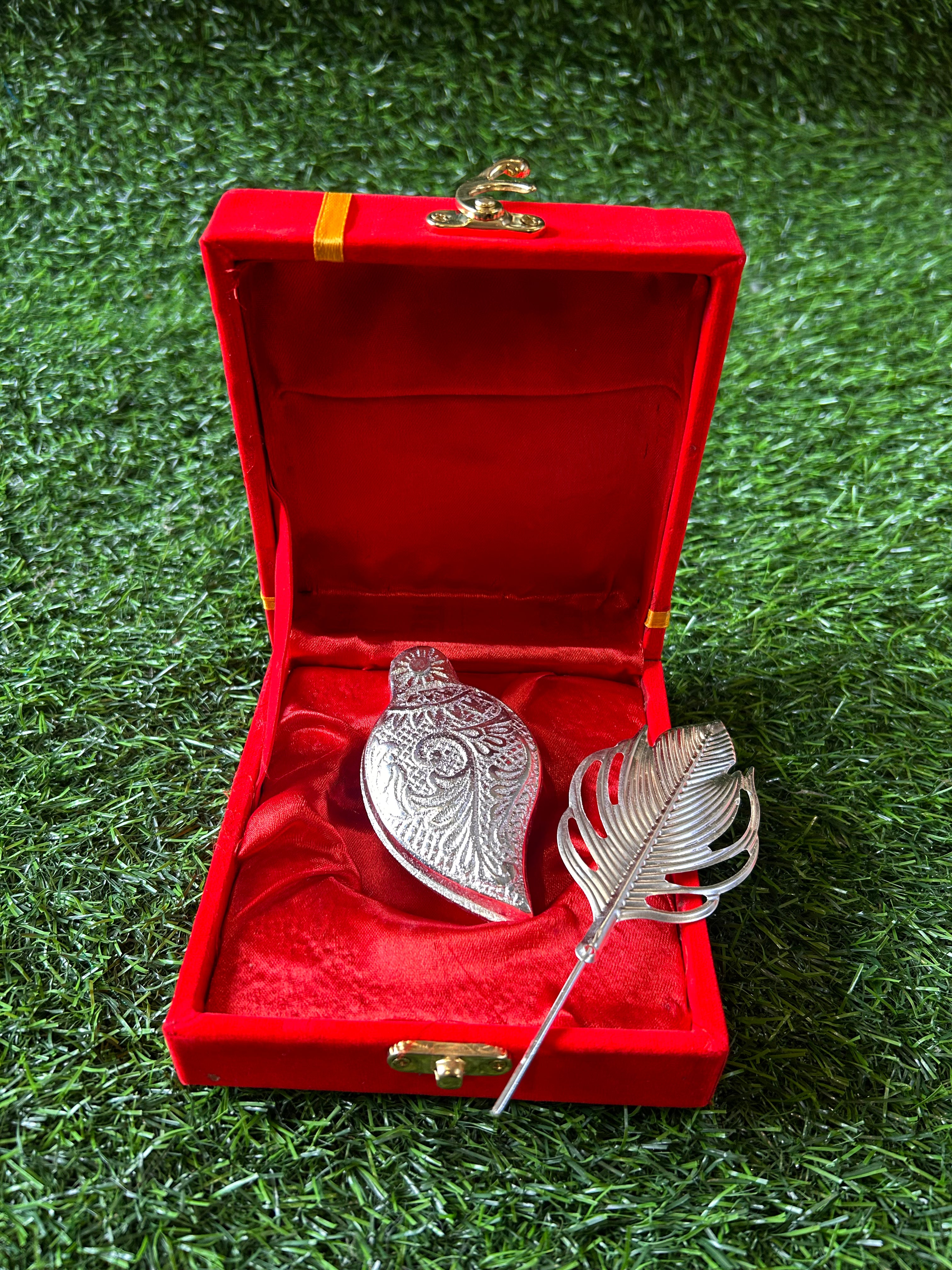 Tilak Stick With Chopra in german Silver with Velvet Box