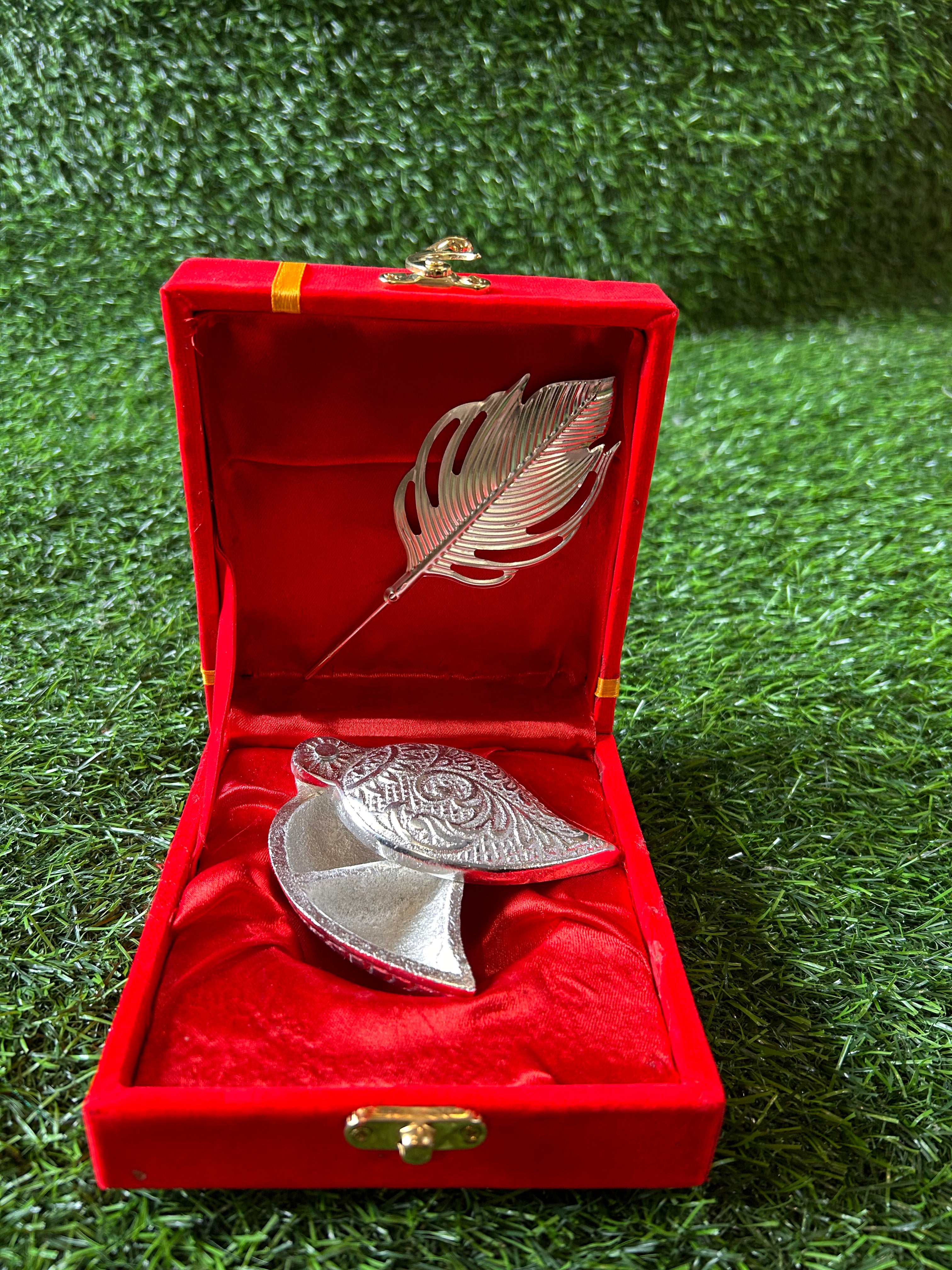 Tilak Stick With Chopra in german Silver with Velvet Box