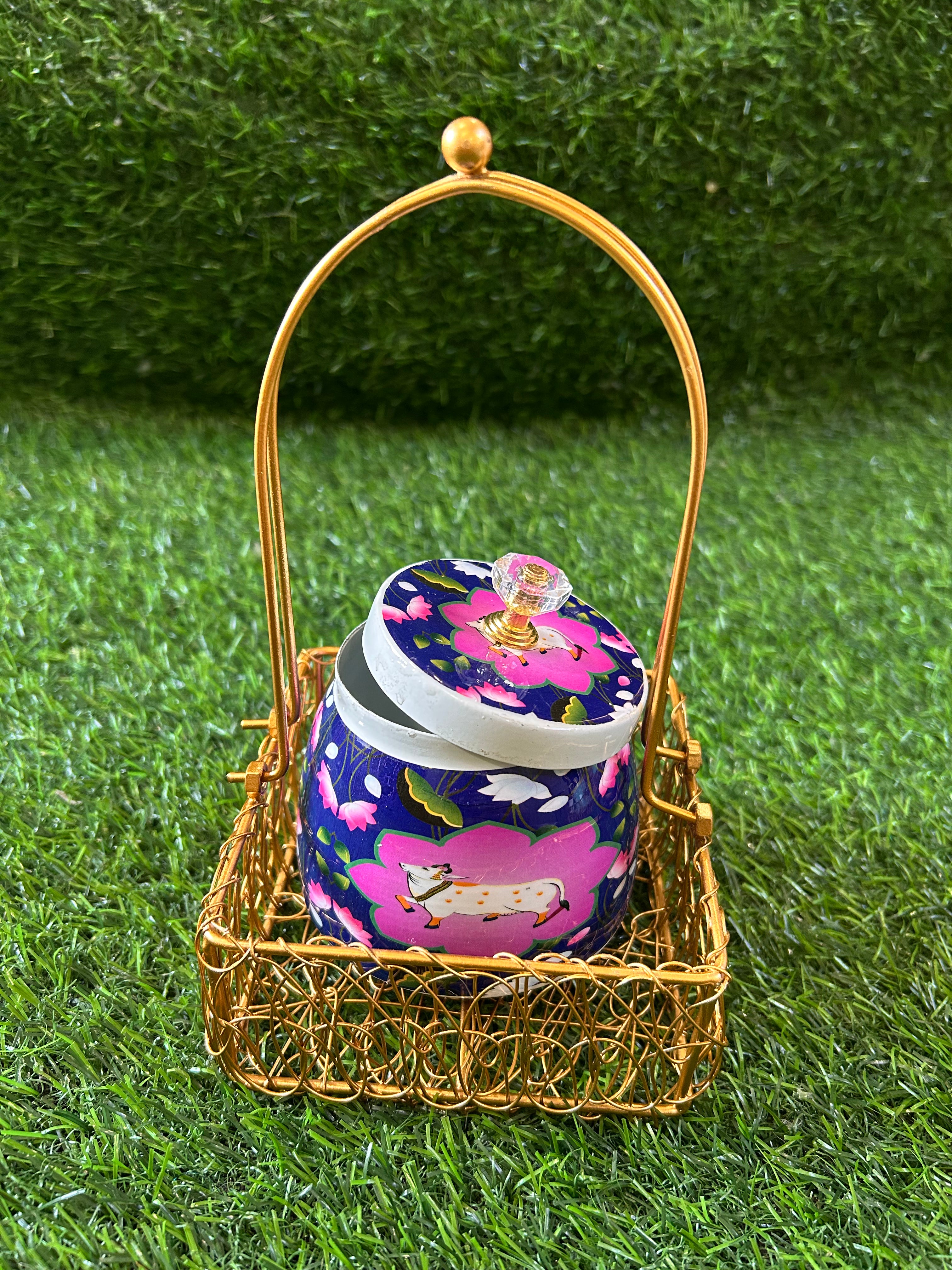Pichwai Jar with Wire Design Basket Combo