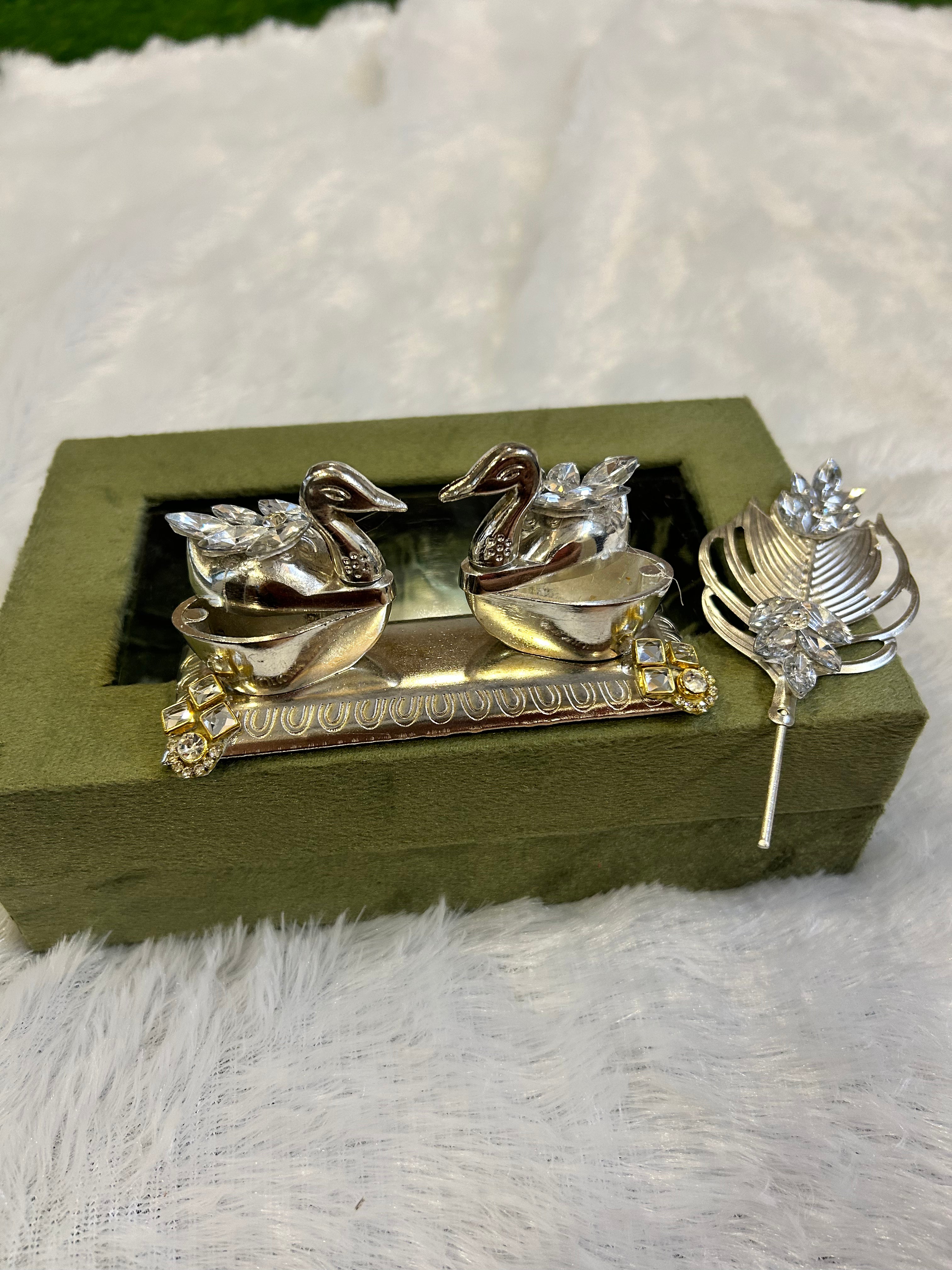 Premium Duck Shaped Tilak Chopra Set with Window Velvet Box